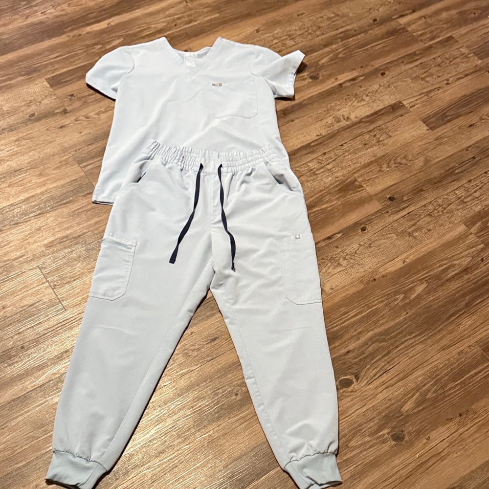 Figs Jogger Scrubs in Blue
